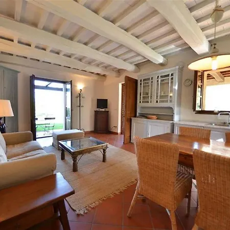 Mela A Poderone Roccalbegna