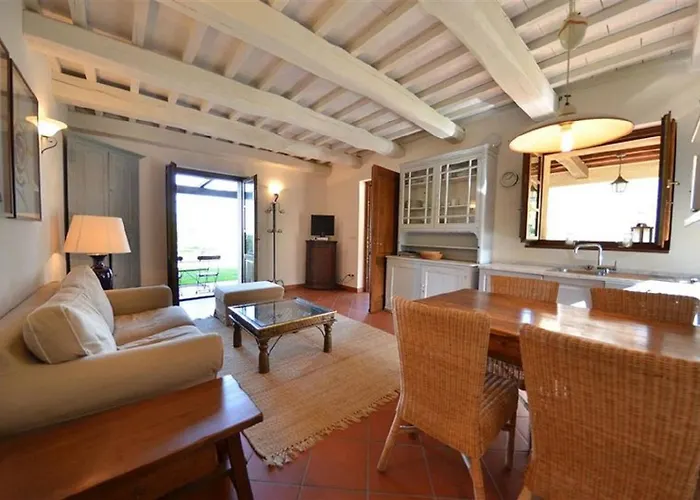 Mela A Poderone Roccalbegna