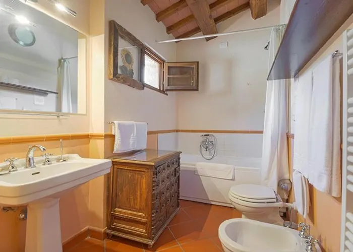 Nyaraló Mela A Poderone Roccalbegna